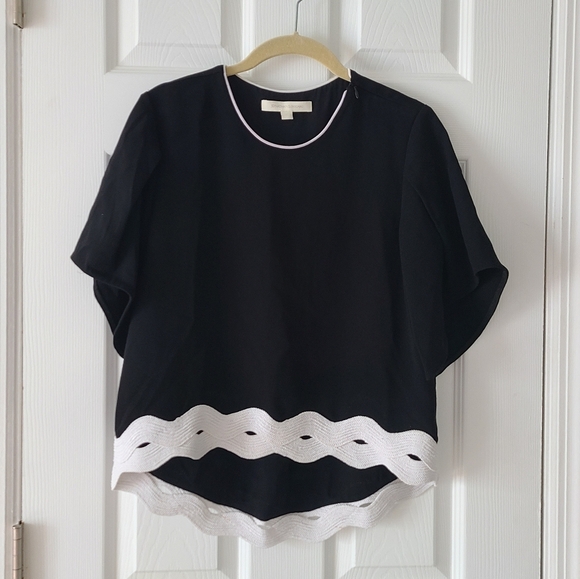 Jonathan Simkhai Scalloped Trim Top - Picture 2 of 10